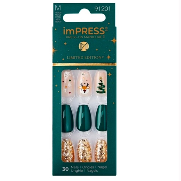 Bundle of Kiss Voguish Fantasy Holiday edition Nails - Set of 6 - Picture 5 of 13